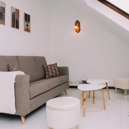 Vistas De Lujo Al Lado Del Mar By *